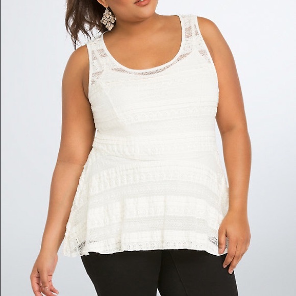 torrid Tops - TORRID CREAM LACE TANK SIZE 2 torrid Tops - TORRID CREAM LACE TANK SIZE 2